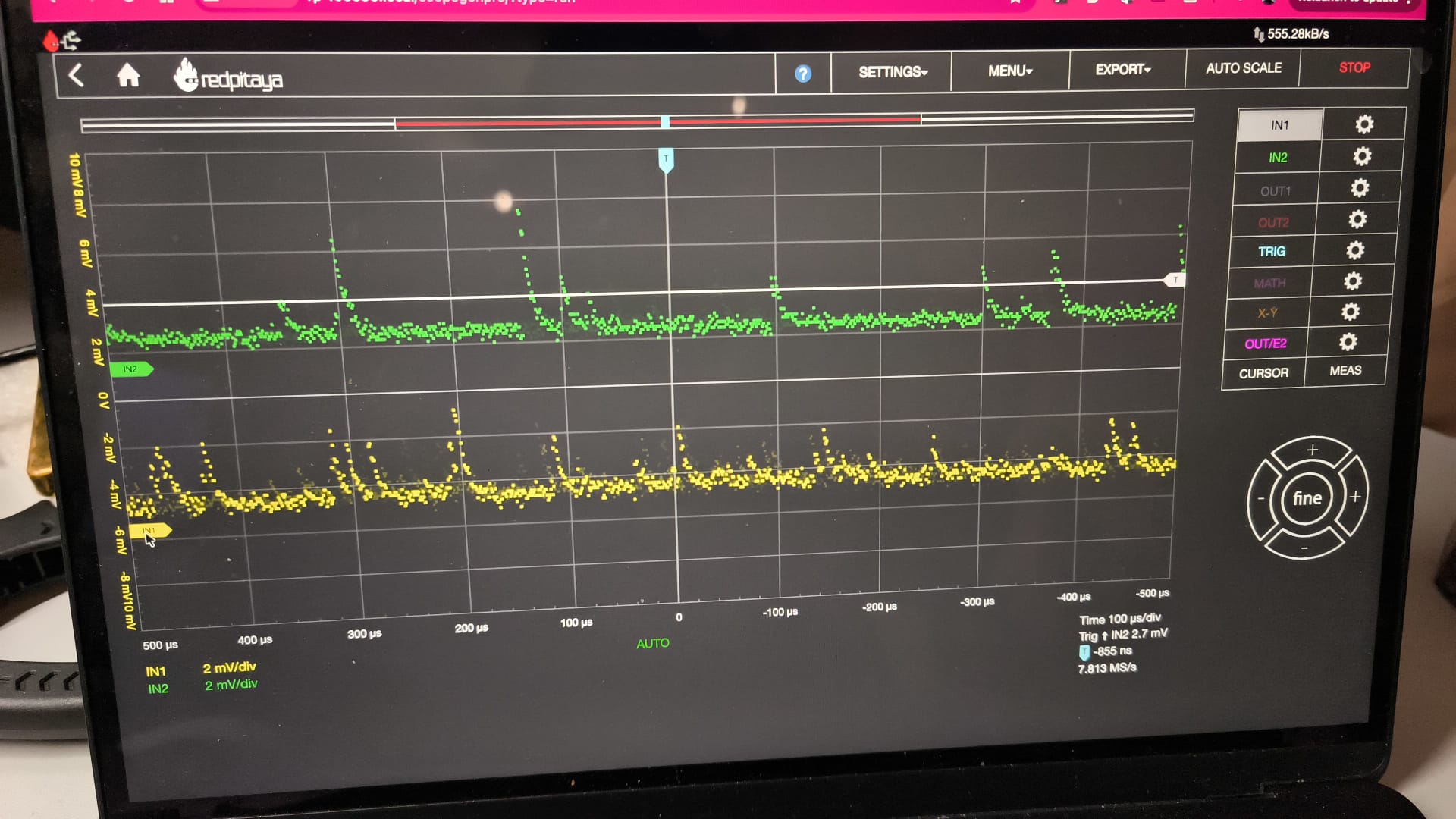 Red Pitaya oscilloscope view used while tuning the detector signals